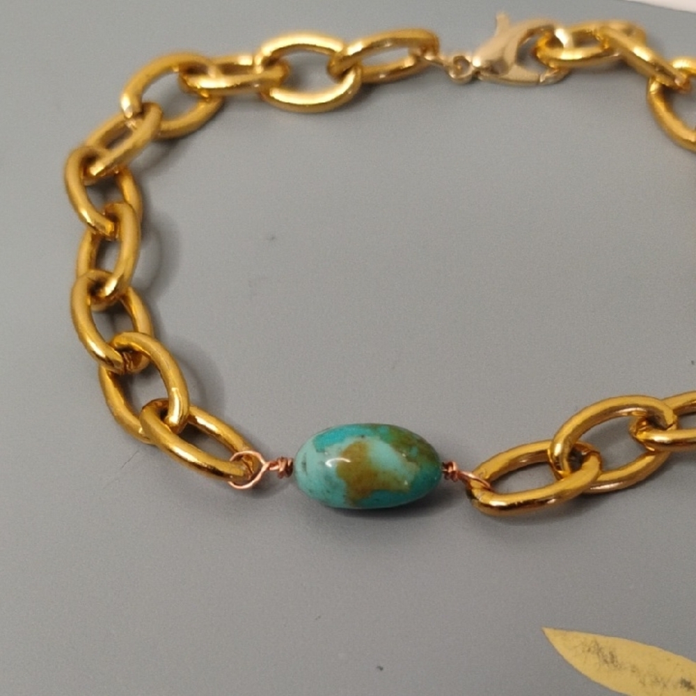 Gold Link Kingman turquoise bracelet
